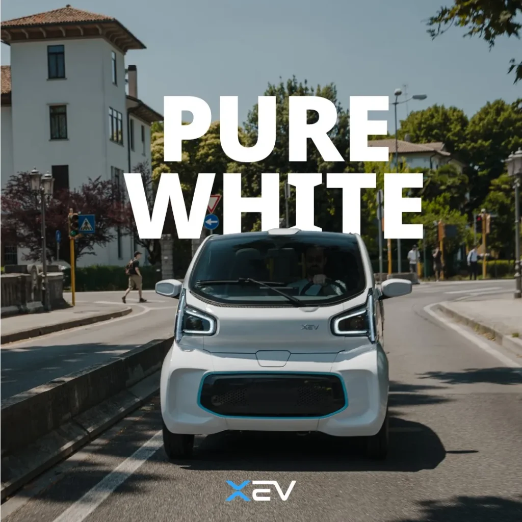 xev yoyo elettrica pure white da movi torino e egenova