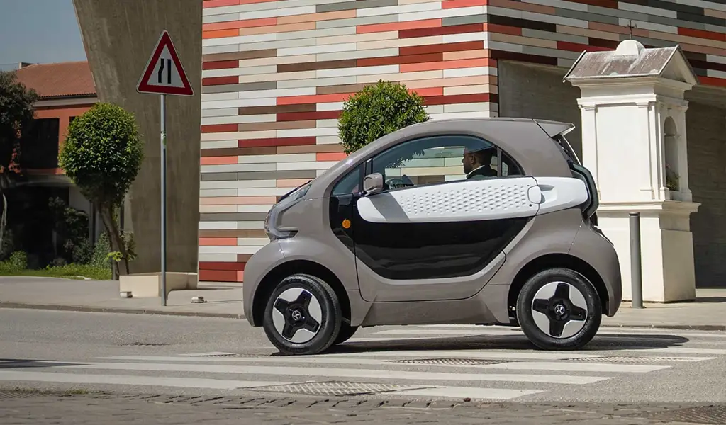 Piccola fuori, grande dentro: alla scoperta di XEV YOYO, l’elettrica ideale per la città