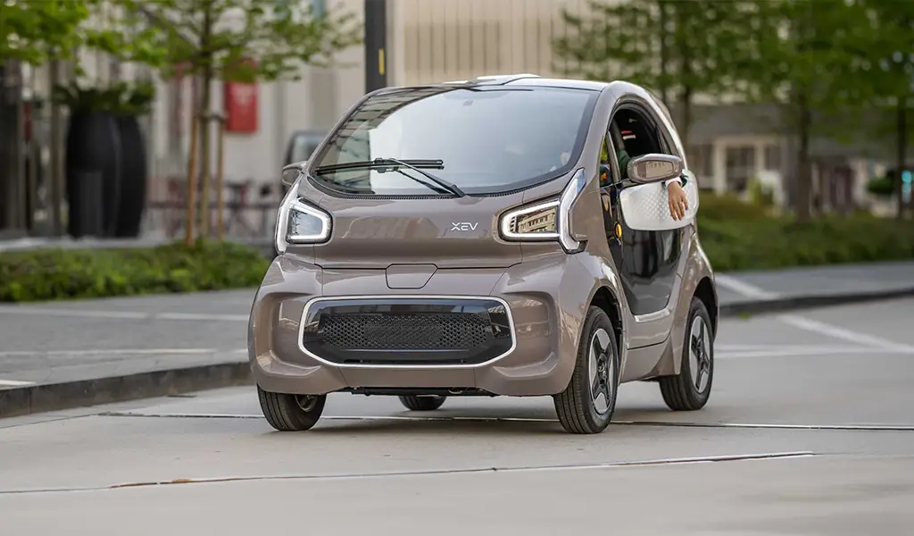 XEV YOYO PRO: la rivoluzione elettrica ora con servosterzo e Apple CarPlay da Mo.Vi a Torino e Genova